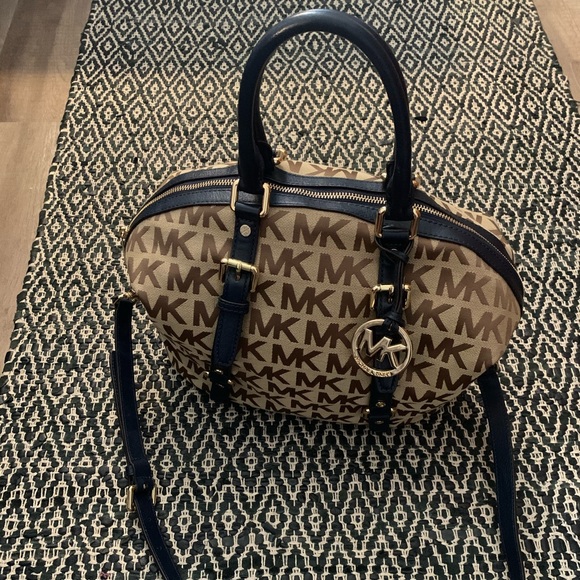 NWOT Michael Kors Purse - Picture 2 of 7